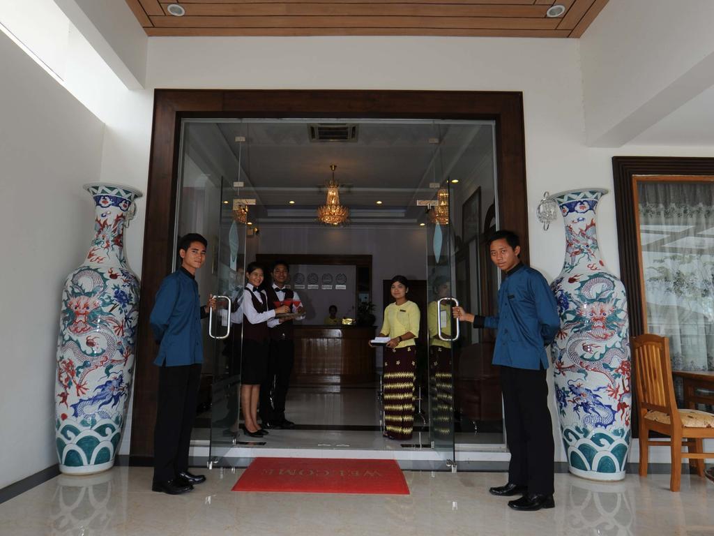 The Golden Lake Hotel Naypyidaw Exterior foto